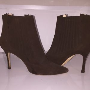 Manolo Blahnik, brown, suede boots